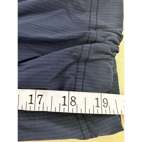 Lululemon dance studio cropped  capris - Picture 4 of 4